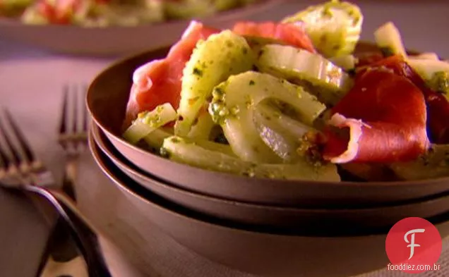 Erva-doce com Prosciutto e pistache Pesto