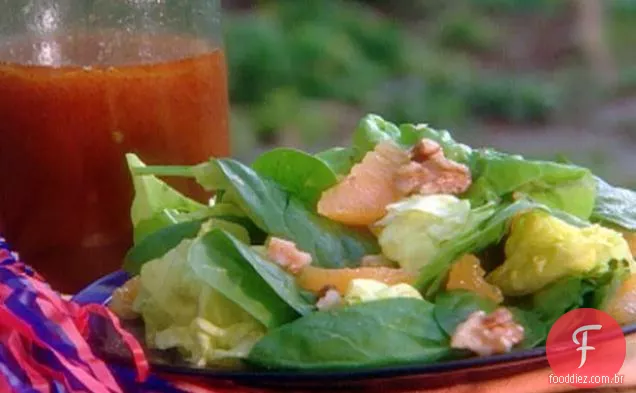 Salada de noz de laranja com molho agridoce