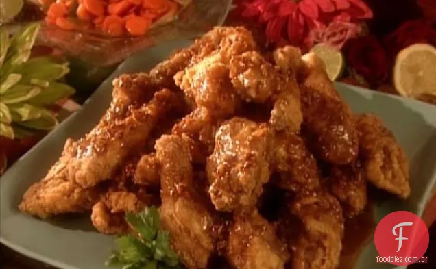 Frango Frito de Gussie com esmalte de noz-pecã-mel