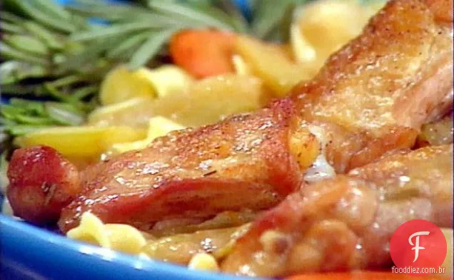 Ensopado de frango com limão e alecrim