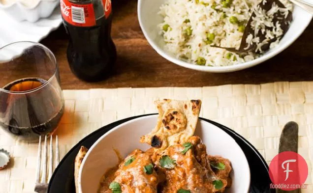 Frango Tikka Masala e cominho perfumado ervilhas verdes Pulao