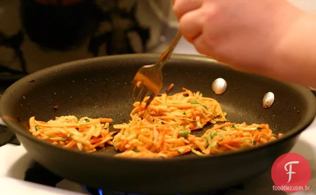 Bolinhos de legumes com especiarias indianas