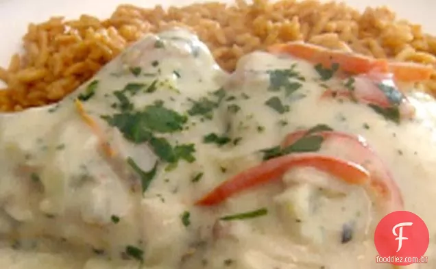 Frango fricassé com tomate manjericão Pilaf
