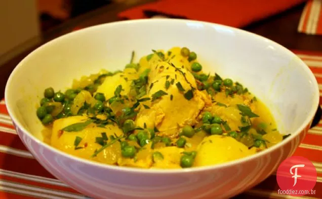 Jantar Esta Noite: Primavera Tagine De Frango Com Batatas E Ervilhas