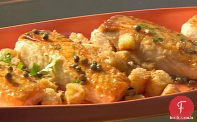 Alabote com limão, alcaparras e Croutons