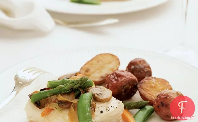 Alabote assado com legumes en Papillote