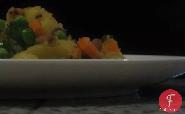 Salada de batata com especiarias indianas