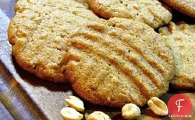 Biscoitos de manteiga de amendoim leves e macios