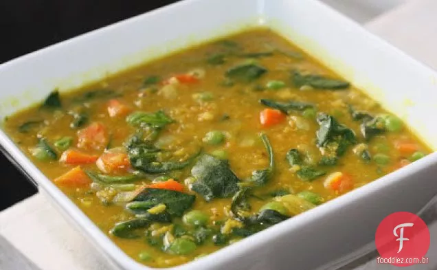 Guisado de lentilha vermelha com legumes