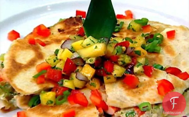 Quesadilla de lagosta com Salsa de frutas tropicais