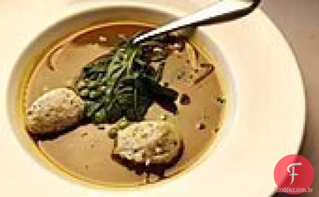 Canja de galinha persa com bolinhos de frango