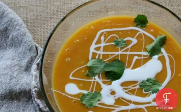 Coma por oito dólares: sopa de ervilha dividida amarela com curry