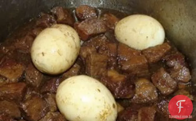 Carne de porco e frango Adobo