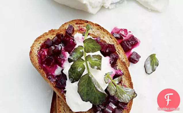 Torradas de beterraba e Burrata envidraçadas