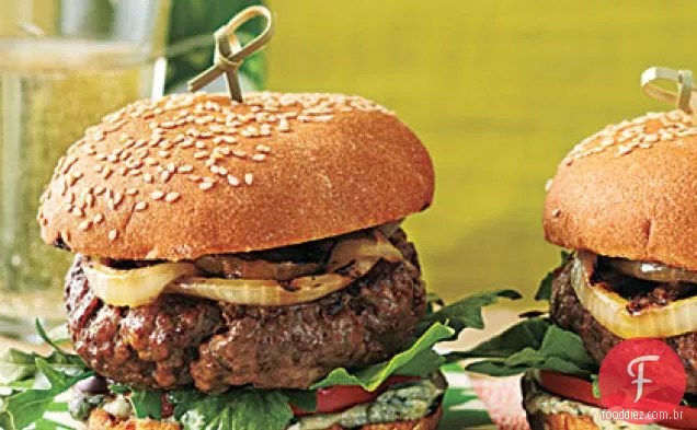 Hambúrgueres com maionese De Queijo Azul e cebola Sherry Vidalia