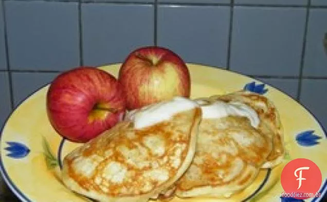 Panquecas De Iogurte De Maçã