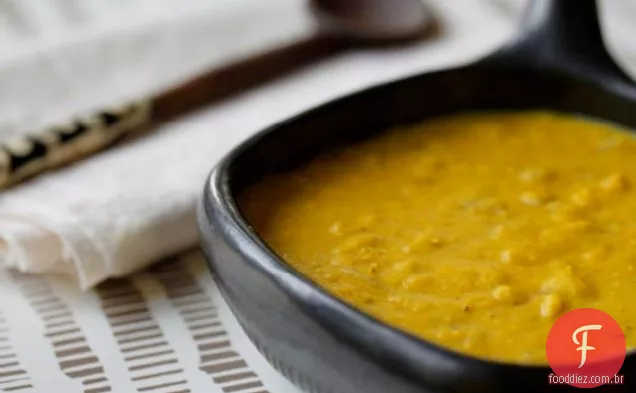 Dal Com Lentilhas Douradas E Leite De Coco