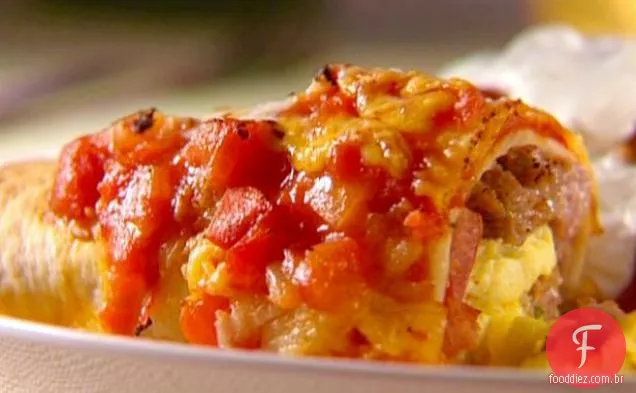 Enchiladas de café da manhã com Molho Vermelho