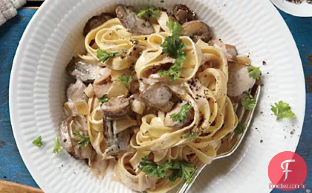 Fettuccine Cremoso Do Cogumelo
