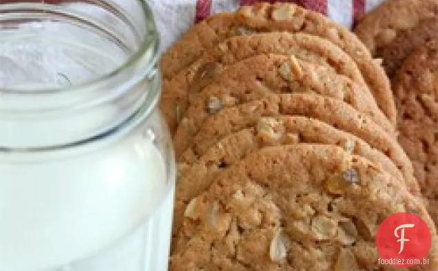 Biscoitos De Manteiga De Amendoim De Aveia Com Toque De Gengibre