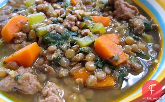 Lentilha E Ensopado De Salsicha