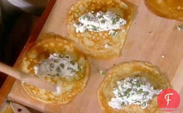 Crespelle Ai Piselli e Parmigiano: Crepes com ervilhas