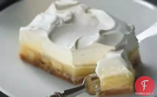 Barras De Torta De Creme De Banana De Camada Tripla