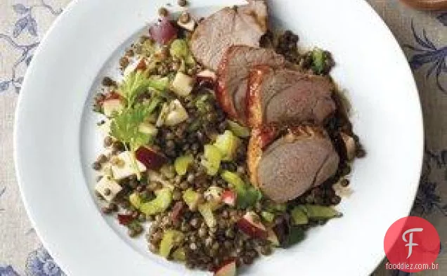 Carne de porco com vidro balsâmico com lentilhas