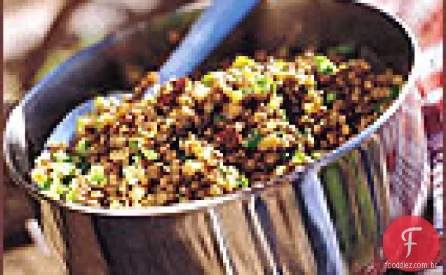 Salada de lentilha de azeitona e tomate seco