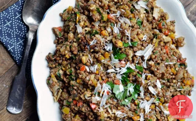 Salada De Lentilha Colorida Com Nozes E Ervas
