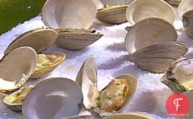 Amêijoas grelhadas com manteiga de alho