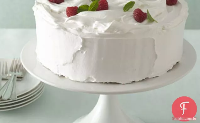 Bolo De Frutas Frescas Com Glacê Italiano-Merengue