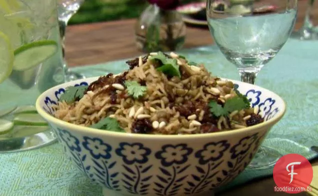 Lentilhas Libanesas, arroz e cebolas caramelizadas (Mujadara)