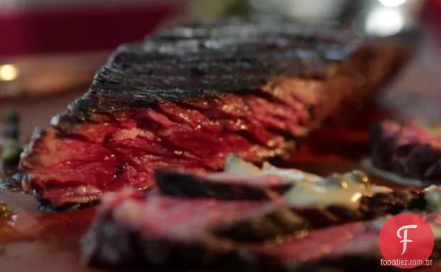 Bife grelhado com molho de Pimenta Verde cristalizado