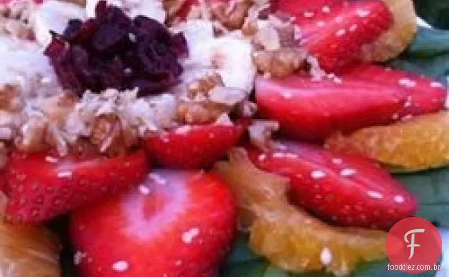 Salada de espinafre e mel de frutas
