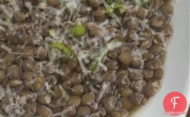 Sopa De Lentilha De Limão E Alecrim