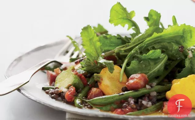 Salada de feijão verde grelhado com vinagrete de lentilha