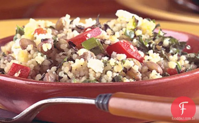 Salada mediterrânea de cuscuz e lentilha