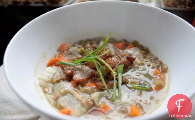 Jantar Esta Noite: Sopa De Lentilha E Bacon