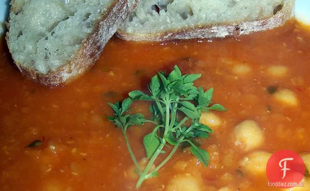 Grão De Bico, Tomate, Lentilha Vermelha E Sopa De Manjericão