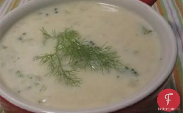 Sopa de Gouda e brócolis