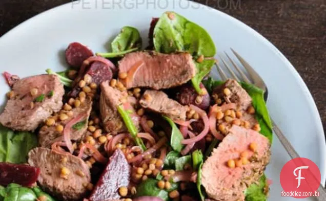 Salada De Cordeiro Quente Com Beterraba E Lentilhas