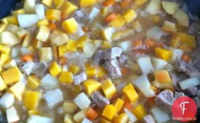 Ensopado De Porco Da Colheita