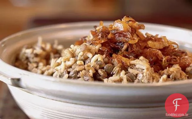 Megadarra (lentilhas marrons e arroz com cebola caramelizada)