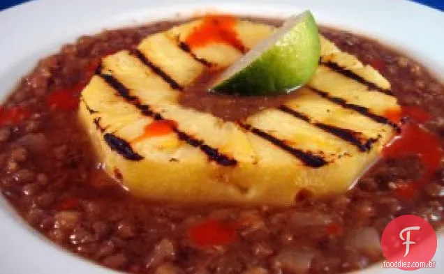 Sopa de Ancho-lentilha com abacaxi grelhado