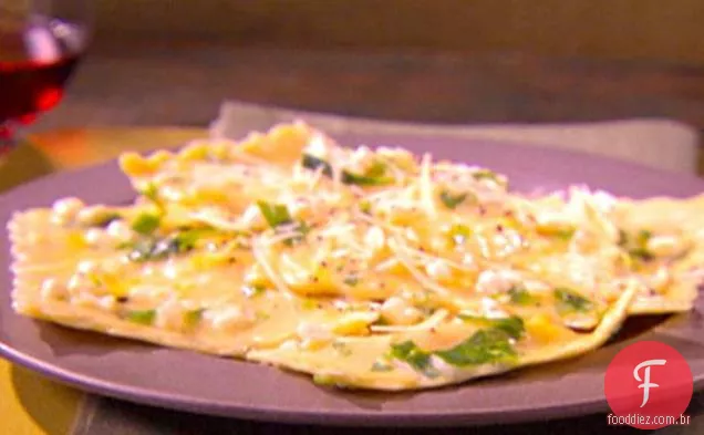 Tortelli de milho com manteiga de estragão