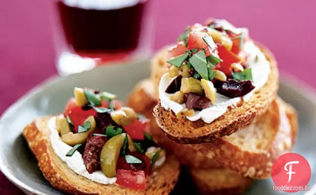 Queijo De Azeitona E Cabra Bruschetta