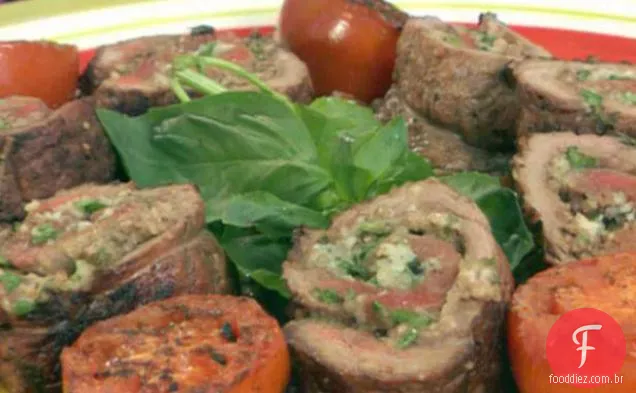 Braciole grelhado da carne com sabor grelhado do tomate-manjericão