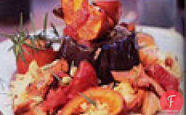 Bifes de berinjela com abóbora, tomate e cogumelo Ragoût