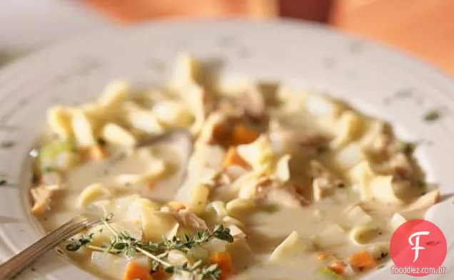 Sopa De Macarrão De Frango Assado